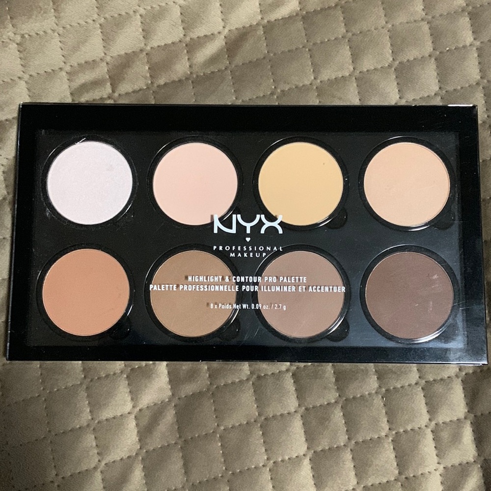 NYX highlight & contour palette
